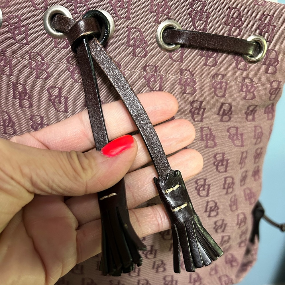 Dooney & Bourke handbag - Picture 2 of 13